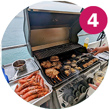 Barbecue sur le bateau